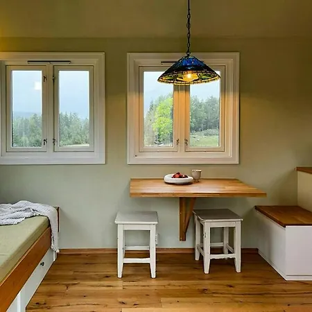 Micro House In A Rose Garden On A Smallholding Hébergement de vacances Nordre Frogn
